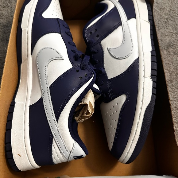 Nike Men's White and Dark Blue Sneakers - Picture 4 of 4
